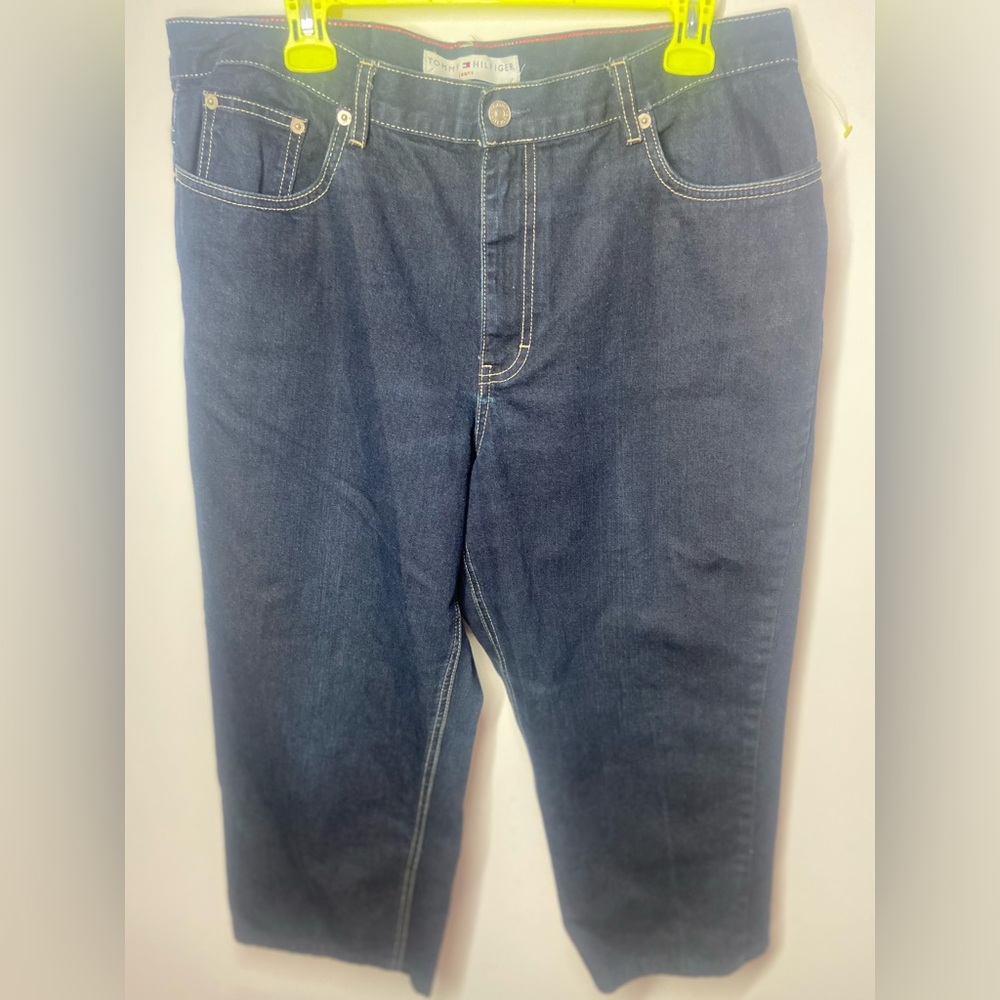 Tommy Hilfiger Women's Dark Blue Denim Capris